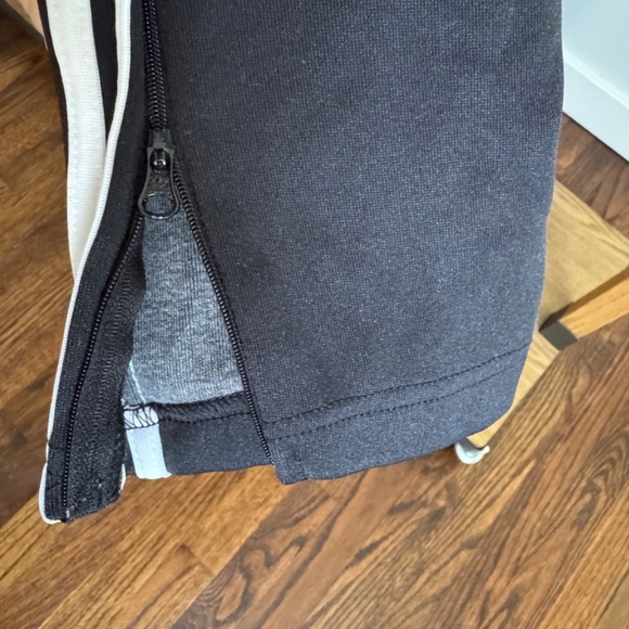 Adidas Mens Sweatpants - Picture 3 of 4